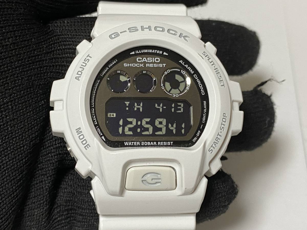 カシオ CASIO Gショック G-SHOCK Metallic Colors メタリックカラー ホワイト DW-6900NB-7JF 展示未使用品_画像1