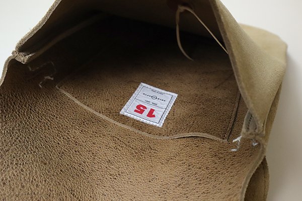 ARTS & CRAFTS *15th KUDU Flat shoulder bag beige (BEAMS PLUS special order ) suede leather medicine bag a-tsu&k rough tsuXE8