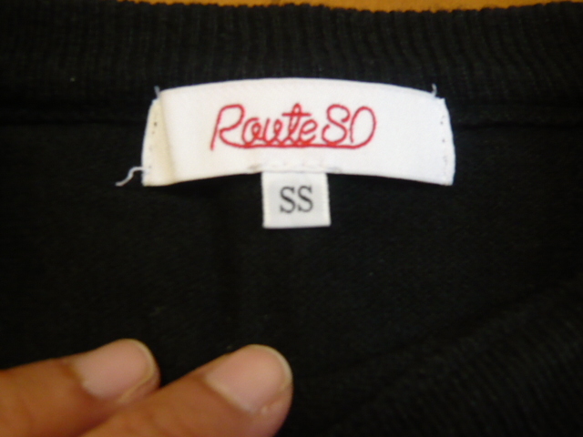 セーター　ニット　SSサイズ　150cmぐらい　ブラック　黒色　アクリル100% アメカジ　ロゴ入り_画像7