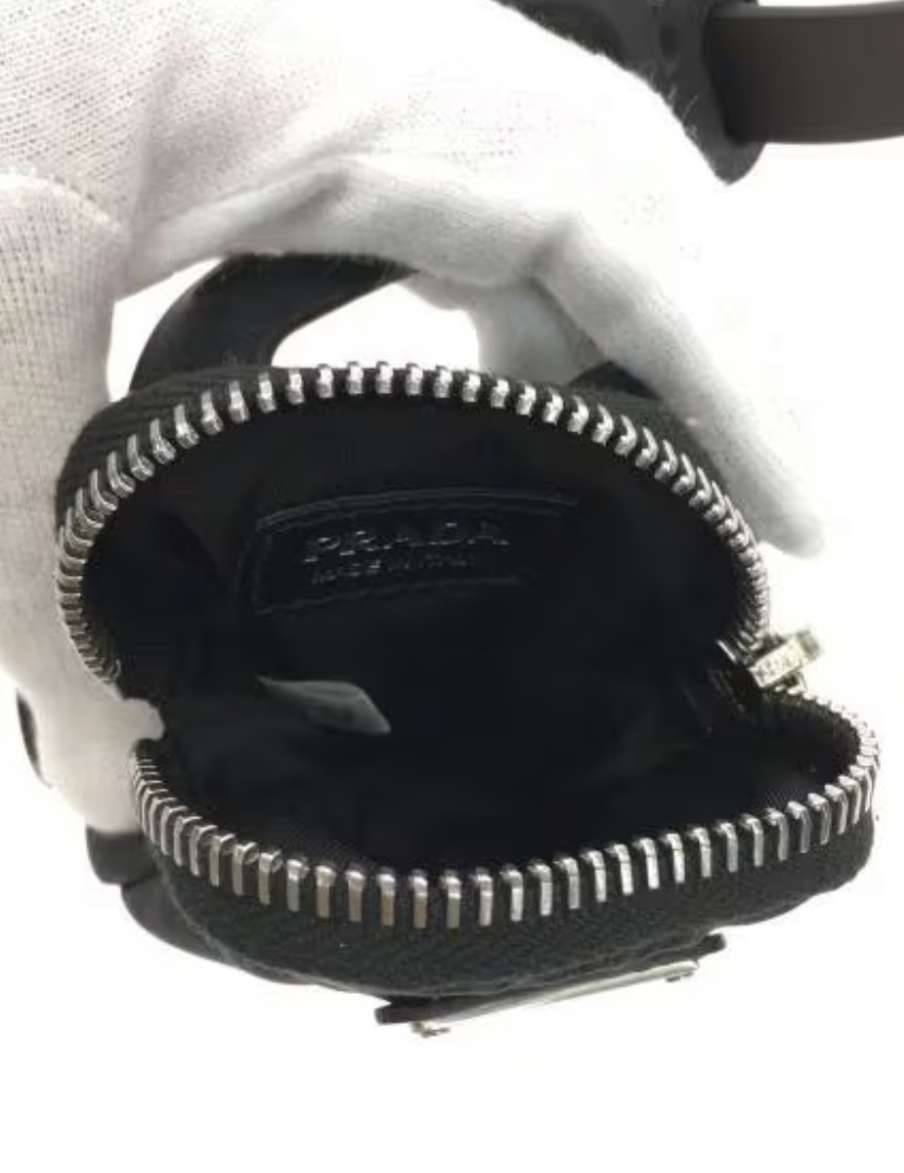 プラダ/ PRADAポーチスマホケース iPhone14対応 Re-Nylon | timepharma.com
