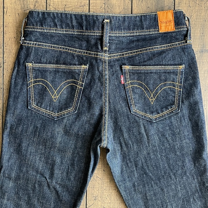 LEVIS LADV STYLE フレアデニムパンツ W30 大きめ - 通販 - toptelha