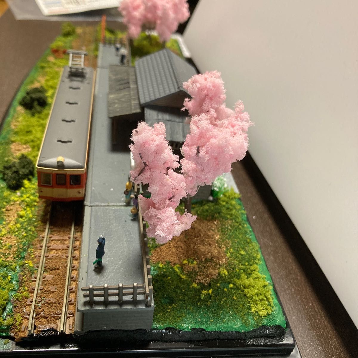 鉄道ジオラマ 桜満開のローカル駅 Nゲージ|Yahoo!フリマ(旧 鉄道ジオラマ 桜満開のローカル駅 Nゲージ|Yahoo!フリマ(旧