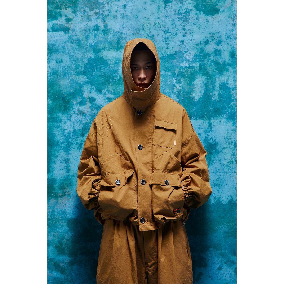 される】 ◇ 美品 定価46200円 Lサイズ 22FW タイトブース TIGHTBOOTH