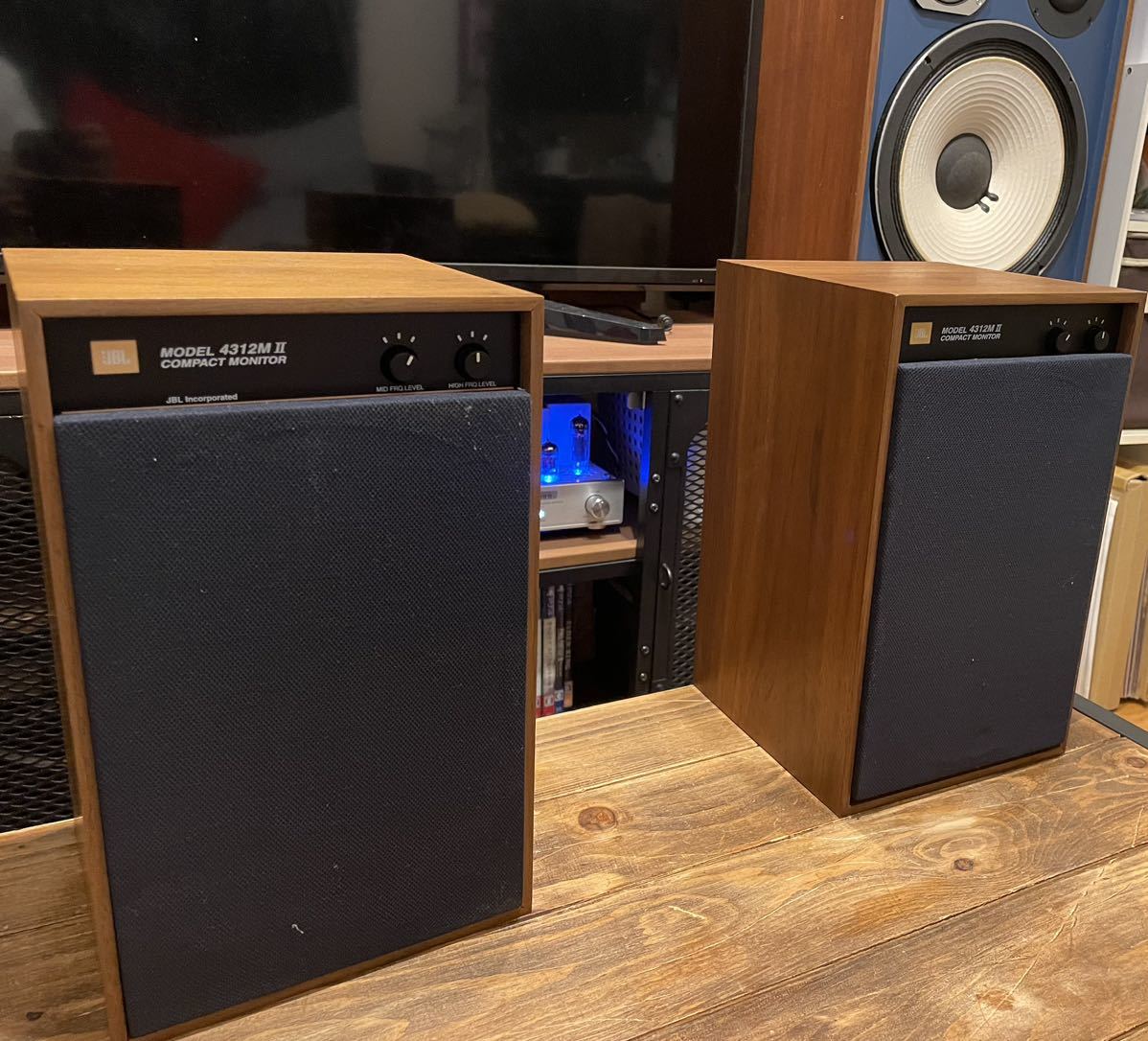 Yahoo!オークション - 【生産完了品】4312m2 コンパクトモニター jbl Yahoo!オークション - 【生産完了品】4312m2 コンパクトモニター jbl