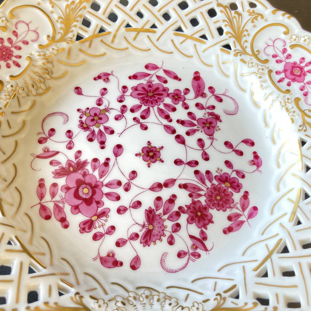 1級品】マイセン meissen インドの華 リッチピンク 金彩 透かし 飾り皿