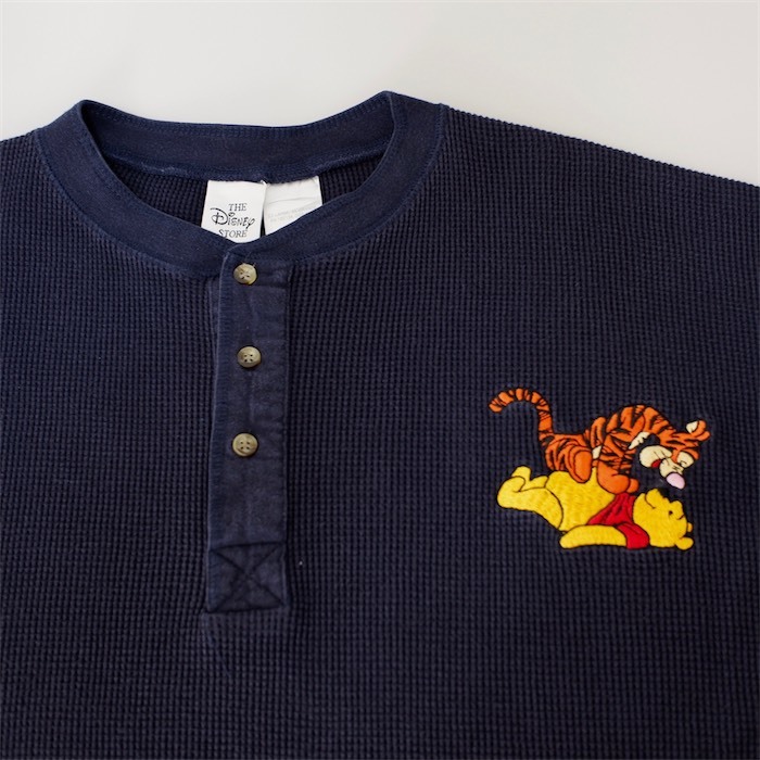 90's ディズニー ヘンリーネック半袖サーマルTシャツ メンズUS-XXLサイズ ネイビー くまのプーさん＆ティガー刺繍 ビンテージ t-2429_画像5