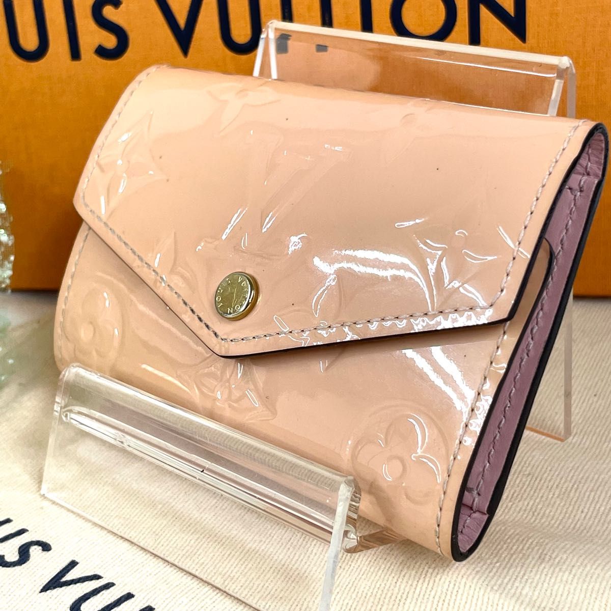 ルイヴィトン ヴェルニ モノグラム キーケース ミュルティクレ 6連 ピンク LOUIS VUITTON エナメル パテント