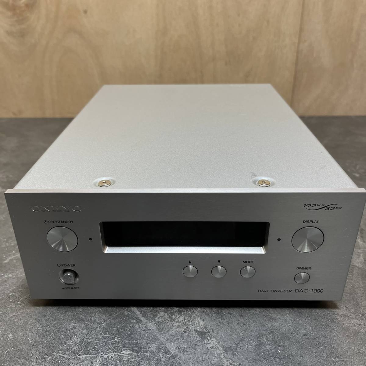☆ONKYO オンキョー DAC-1000 D/A CONVERTER 通電確認済み 配線なし