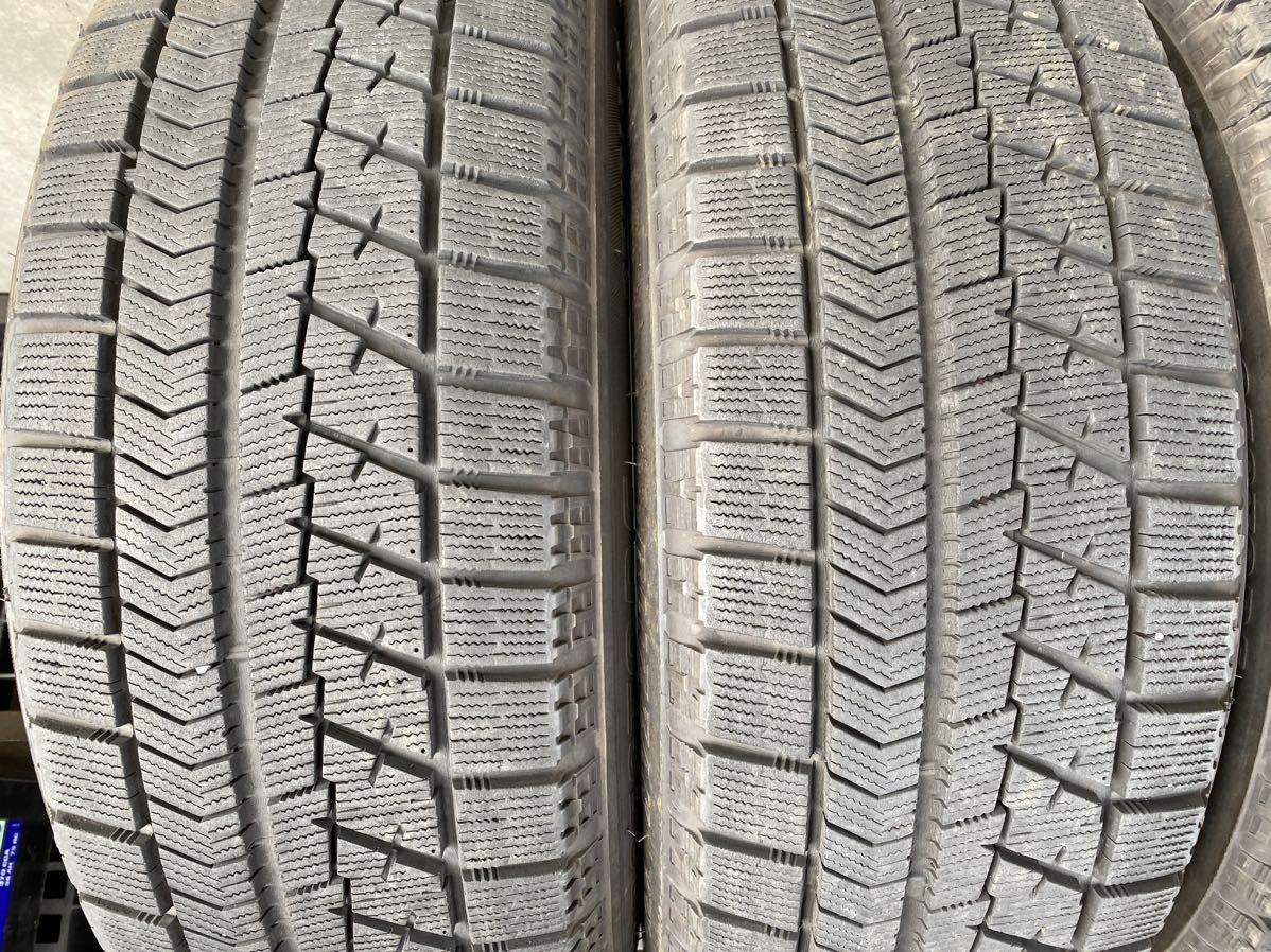 T1915　☆深溝スタッドレス☆ BRIDGESTONEブリヂストン BLIZZAK VRX　215/60R16 95Q　4本価格　2019年製_画像2