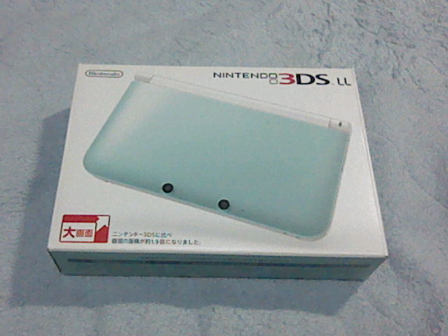 正規品直輸入】 ニンテンドー3DS LL ミント×ホワイト本体＋