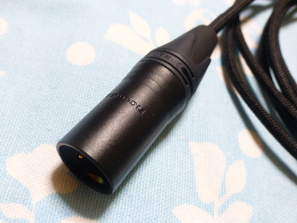 SONY MDR M1ST MV1 用 BELDEN 1804a ロック機構付き 310cm SONY MDR M1ST MV1 用 BELDEN 1804a ロック機構付き 310cm