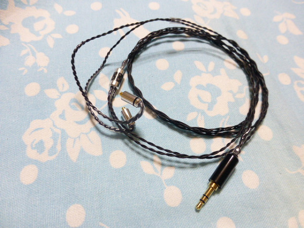 切り込み入り MMCX ケーブル 8N-OFC 3.5mm3極 ステレオミニ スリーブレス （カスタム可） Shure Westone Campfire iPod iPhone スマホ等_画像1