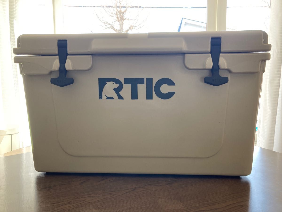 新作 IGLOO クーラーボックス RTIC マリンウルトラ 54QT イグルー 51L