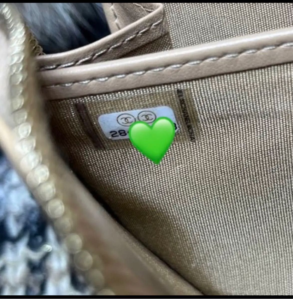 超美品!超レア☆CHANEL ドーヴィル キャビアスキン☆ラウンドジップ