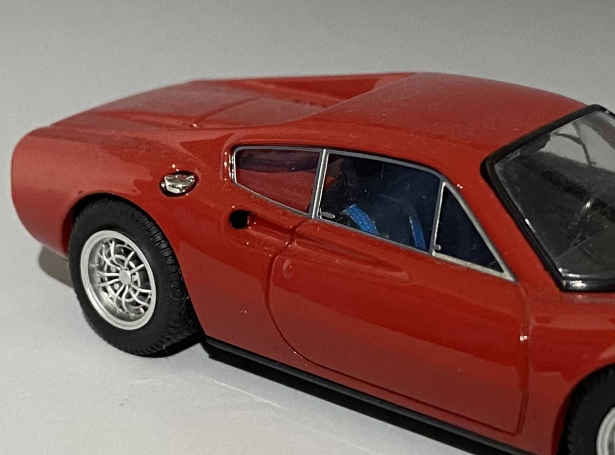 Bang 1/43 Ferrari Dino 246 GT LM Racing 1972 Red ◆ Predecessor - Dino 206 GT, Successor - Dino 308 GT4 2+2 ◆ ディノ バング 7285_画像9