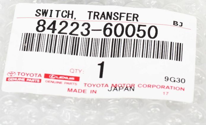 ★新品 未使用 ランドクルーザー UZJ200, URJ202用 トランスファ ポジション スイッチ 84223-60050 ランクル トヨタ 純正部品_画像2