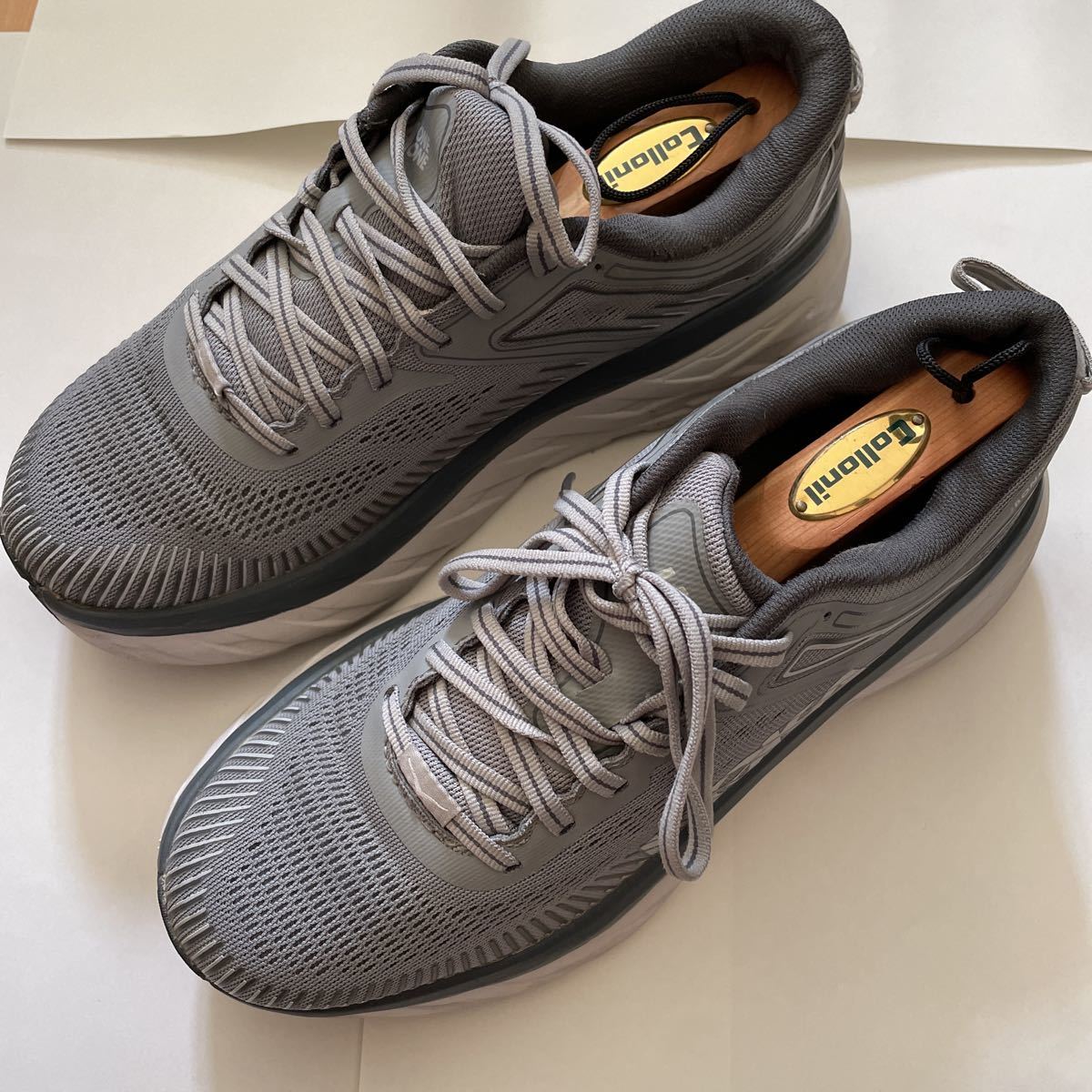 は自分にプチご褒美を M ONE ONE HOKA BONDY ホカオネオネ グレー 25cm