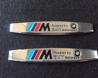 BMW ///M カーステッカー プレート 金属製 車用デカール エンブレム フェンダーバッジ シール 傷を隠す 2枚セット　38番_画像1