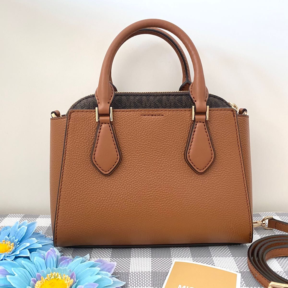 新品☆MICHAEL KORS ブラウン キャメル レザー ショルダーバッグ