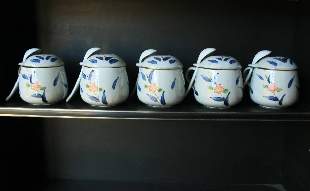 花柄陶器製のコーヒー・ティーカップ　蓋・スプーン付　5客セット_画像1