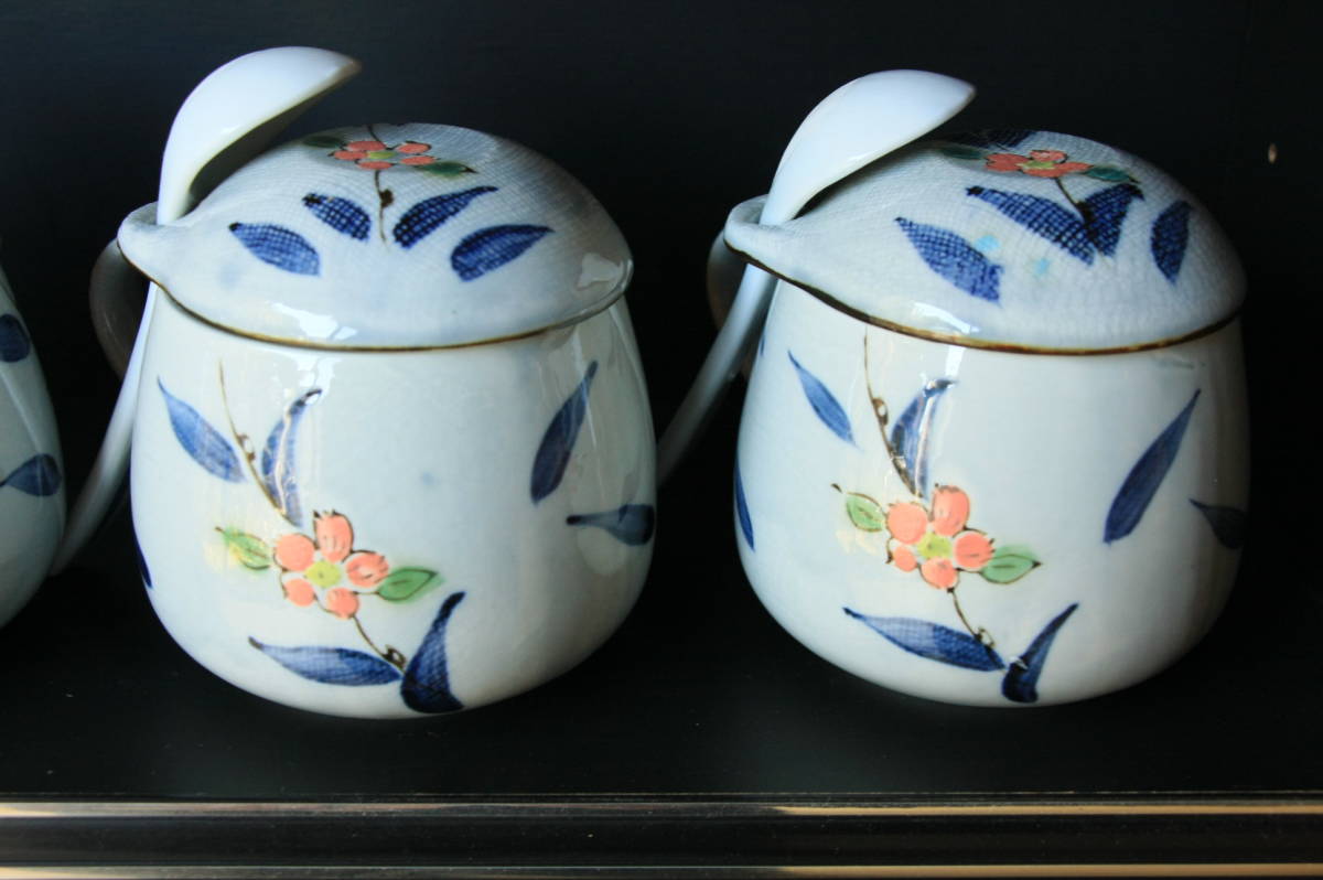 花柄陶器製のコーヒー・ティーカップ　蓋・スプーン付　5客セット_画像3