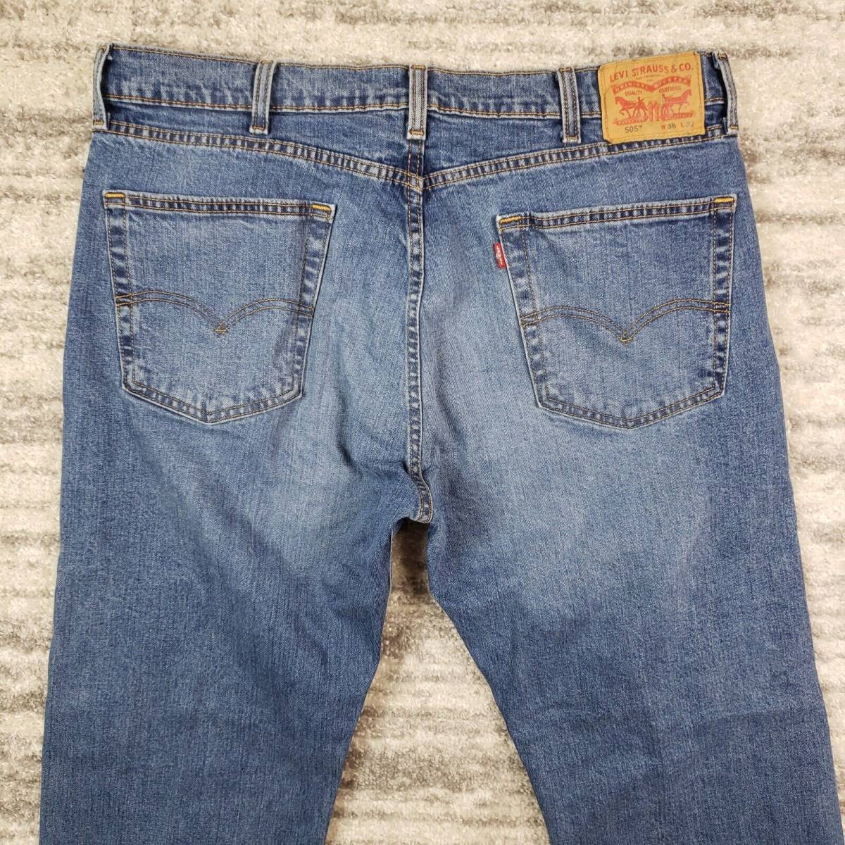 Levi's 505 Jeans Mens Sz 38x32 Measured 38x31 Straight Medium Wash Denim Blue 海外 即決