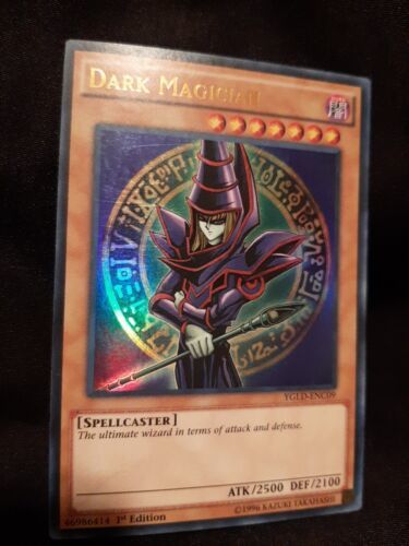 First Edition Dark Magician - Ultra Rare Holo Foil Yugioh Card 1st 海外 即決