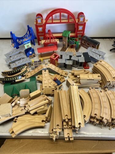 Huge Lot 100+ Pieces Brio Kidkraft Thomas Wood Trains Tracks Bridges learning 海外 即決