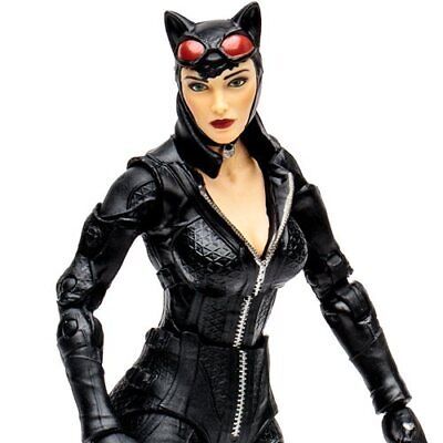 DC Gaming Build-A Wv.1 Arkham City Catwoman 7-In. Figure 海外 即決