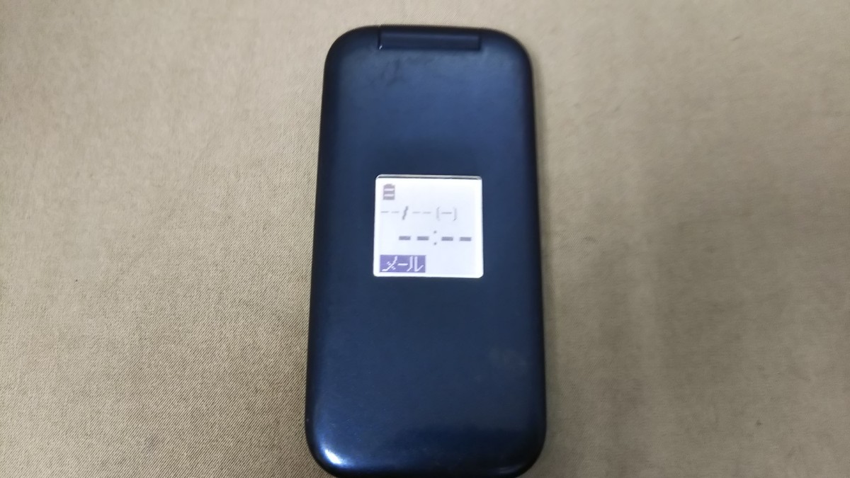 docomo FOMA らくらくホン F-08C ＃DG4362 FUJITSU 富士通 折畳式 ガラケー ケータイ 簡易動作確認＆簡易清掃＆初期化OK 判定○ 送料無料 の画像4