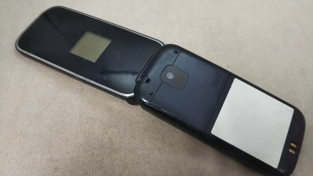 docomo FOMA らくらくホン F-01G #DG4384 FUJITSU 富士通 折畳式