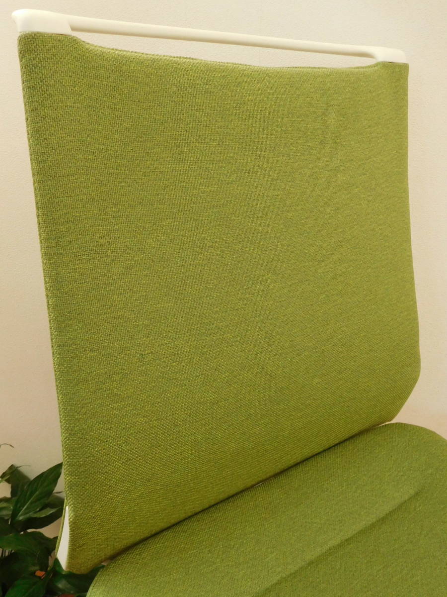 ◆オカムラ MODEチェア◆OKAMURAモード2018年製12.7万 美品アームレス椅子シンプル モダン名作グッドデザイン賞 高品質グリーン 検:コクヨ_インナーメッシュ構造