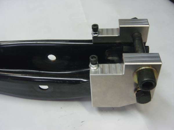 18系 クラウン ロールセンターアダプター リア用 30mm