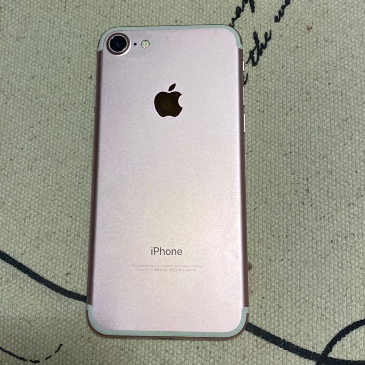 iPhone7 256GB SIMフリー 美品 Apple ガラスフィルム付き｜PayPayフリマ