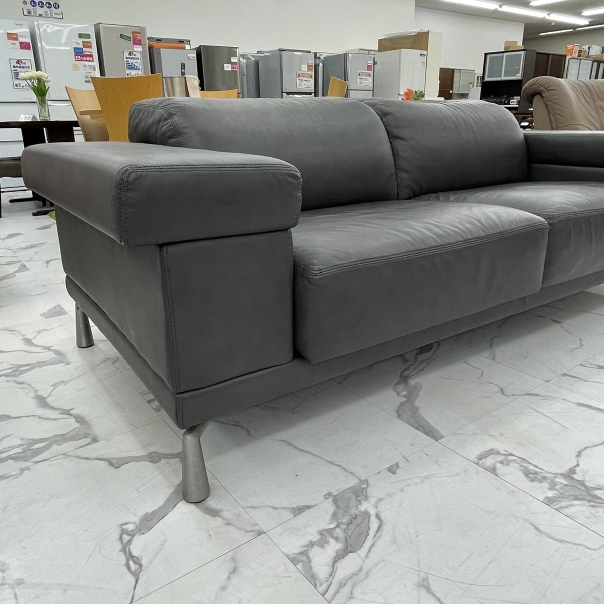 NATUZZI ナツッジ)イタリア製 総革 3人掛けソファ[トリプルソファ 3P