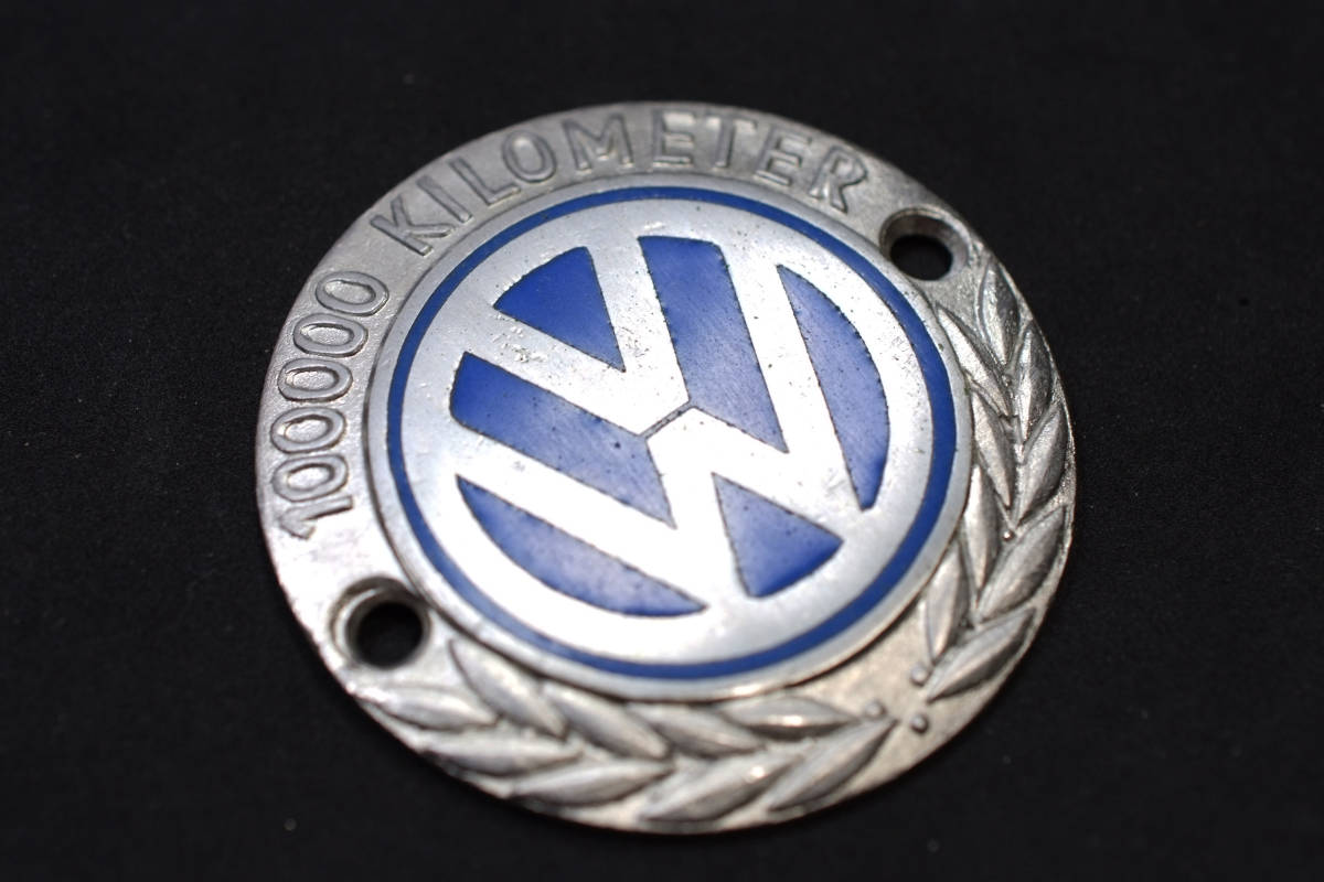 □ VW エンブレムバッジ 10万km達成記念 非売品 限定1品 W52mm ocitys ゴルフ ポロ ビートル ティグアン パサート トゥアレグ アルテオン_画像2