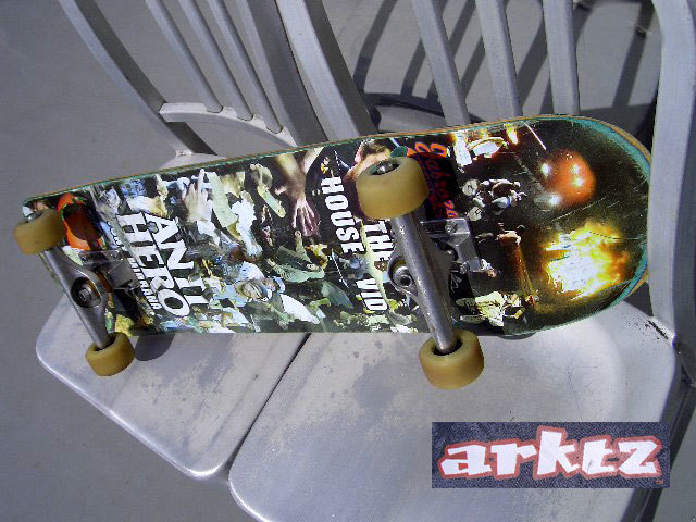 2013S ANTIHERO SKATEBOARDS TONY MIORANA 玄人♂ アンチヒーロー