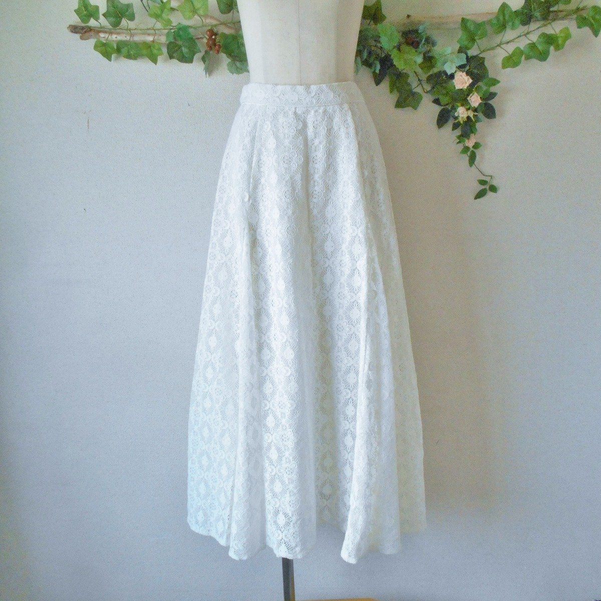 Много Passe Laiss e Passe Skirt Total Long Dlengh Flare Ladies Co., Ltd.