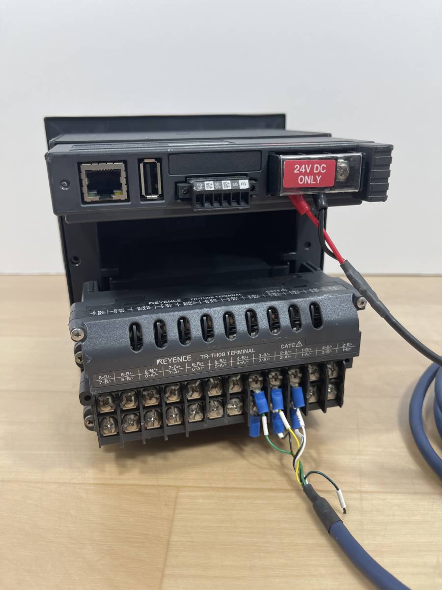 TR-W500 TR-TR08 x2個 KEYENCE タッチ型ぺーパレスレコーダ TR-W TR-W500 TR-TR08 x2個 KEYENCE タッチ型ぺーパレスレコーダ TR-W