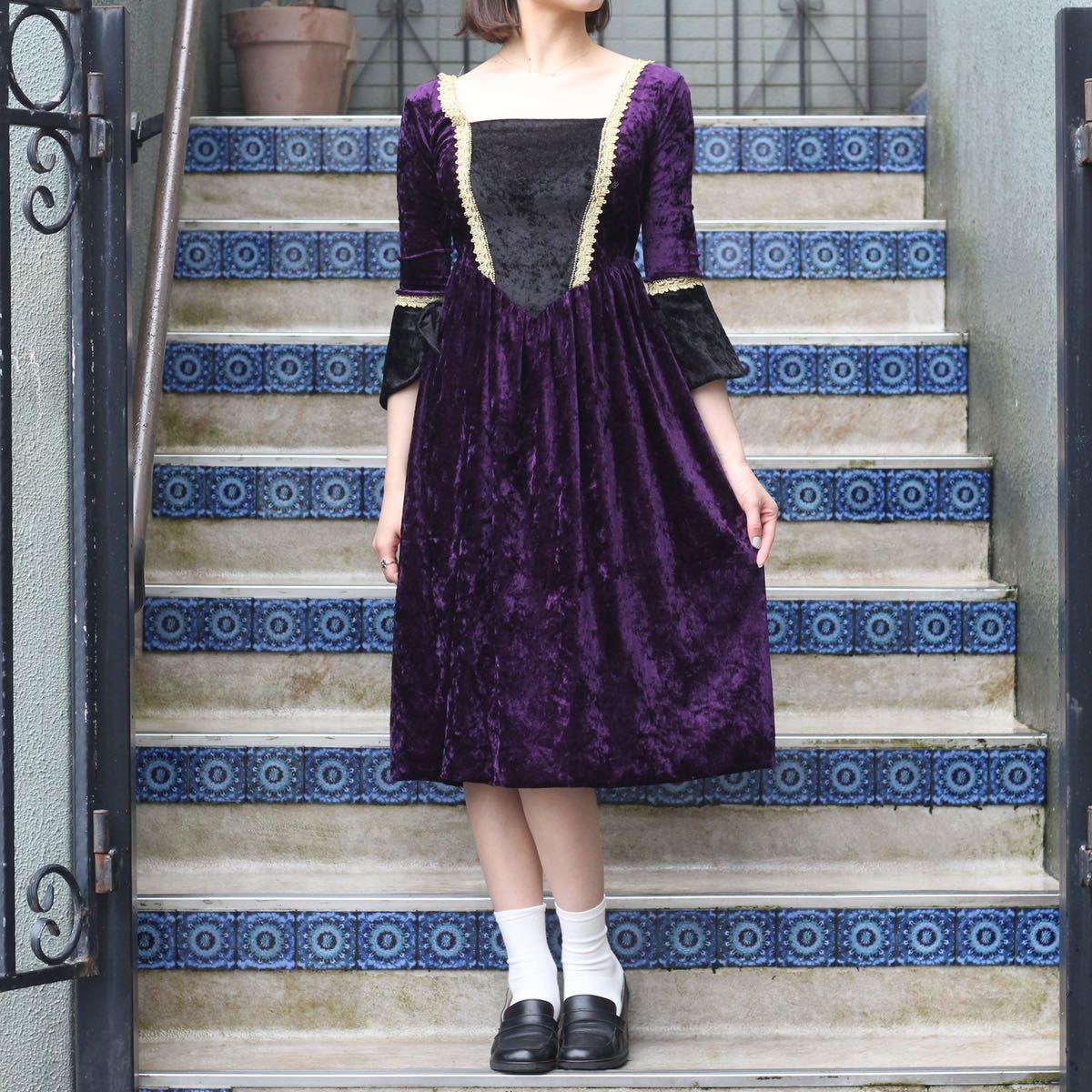 USA VINTAGE BELL SLEEVE VELOUR DRESS ONE PIECE/アメリカ古着ベルスリーブベロアドレスワンピース_画像1