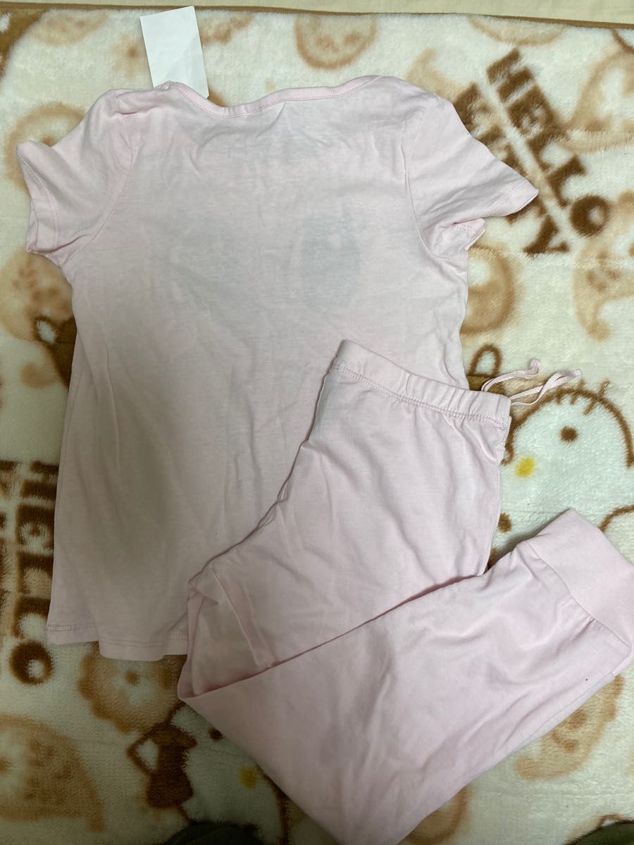 子供　女の子　１１０　新品　半袖パジャマ　長ズボン