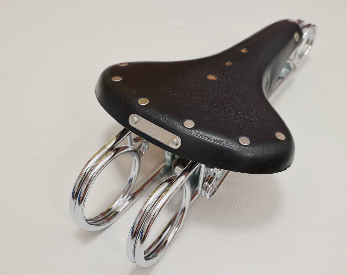 ワンピなど最旬ア! コレクション品 本革サドル ポルトガル製 Tabor