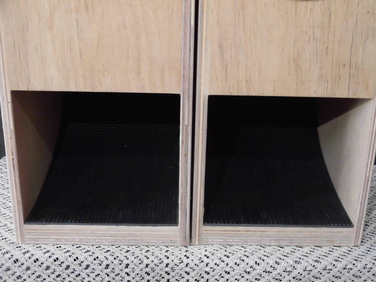 ☆146㎜開孔済み☆ハンドメイドバックロードホーンBOX・完成品ペアー：木目のきれいな15㎜合板使用してます。スピーカー接続端子付き！の画像4