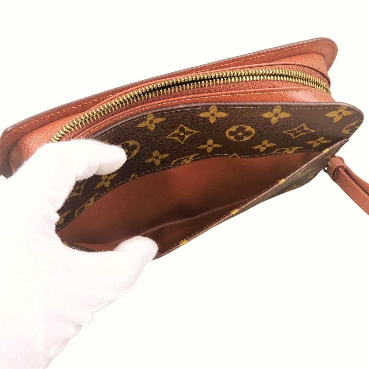 お手軽価格で贈りやすいお手軽価格で贈りやすいルイヴィトン