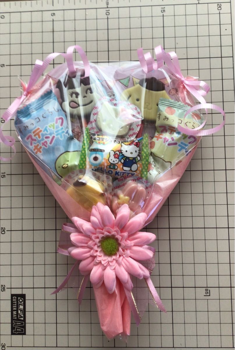期間限定販売 キャラクターお菓子ブーケ ピンク 1個 結婚式 発表 期間限定販売 キャラクターお菓子ブーケ ピンク 1個 結婚式 発表