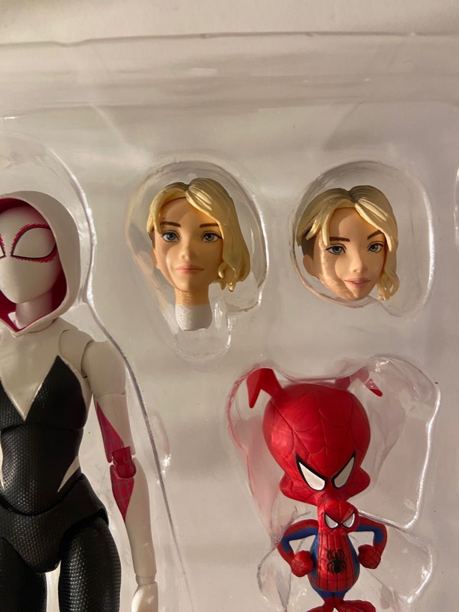 ワケあり】MAFEX グウェン スパイダーバース スパイダーマン マーベル