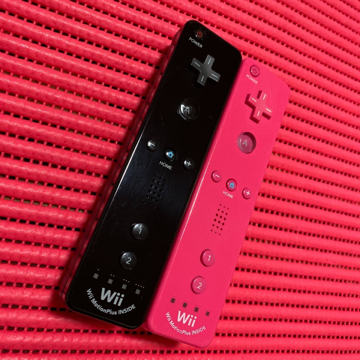 wiiリモコンプラスピンク&ブラック 清掃・除菌済みセット|PayPayフリマ