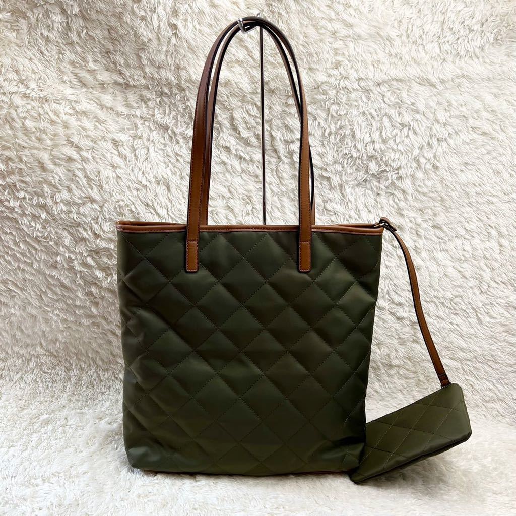 【美品】TOMMY HILFIGER トミーヒルフィガー カーキ グリーン キルティング 金ロゴ トートバッグ 肩掛け レディースバッグ A4