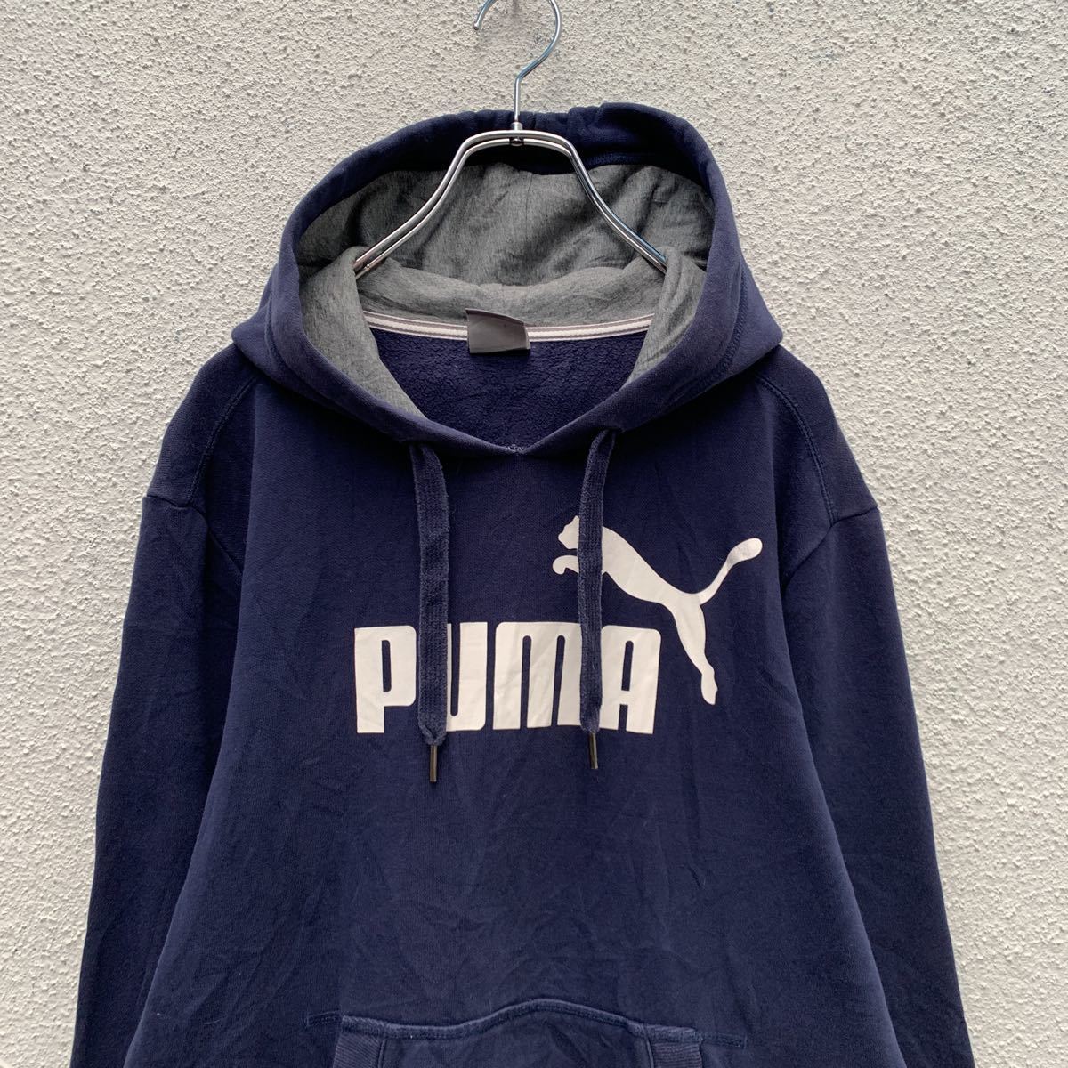 PUMA スウェット パーカー M ネイビー ホワイト プーマ ロゴ フーディー スポーツ 古着卸 アメリカ仕入れ a412-5010_画像2