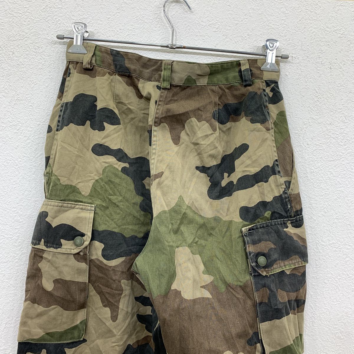  cargo pants W28 camouflage camouflage total pattern khaki olive color old clothes . America buying up 2304-1607